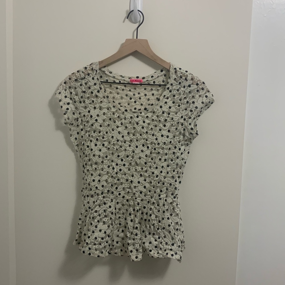 Women’s peplum lace top